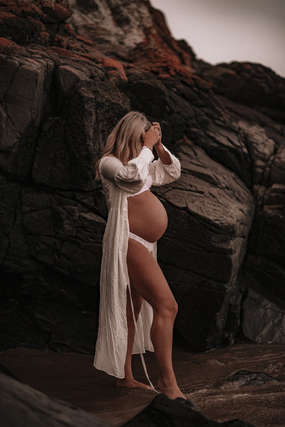 Pregnant blonde shows us her body - Leaked Boudoir #k9VYH6N0